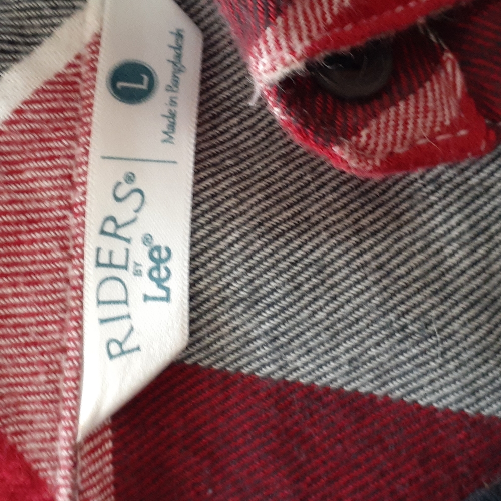 Flannel - Picture 2 of 3